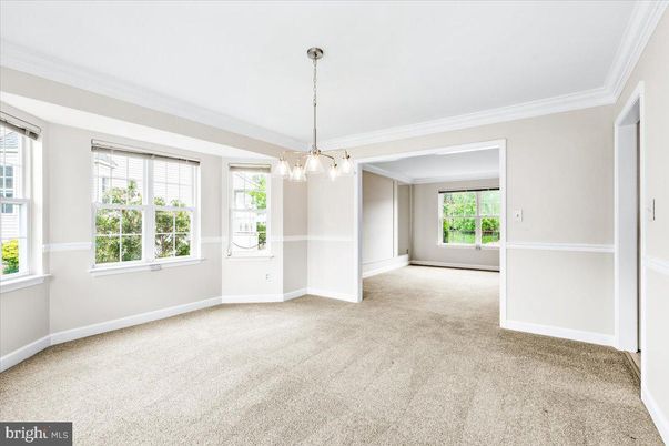 Empty room, Interior, Pendant Lights