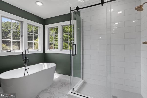 Bathroom, Free Standing Baths, Glass Shower, Interior, Marble, Recessed Lighting