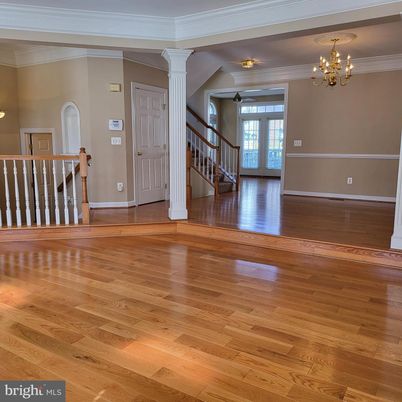 Chandelier, Empty room, Interior, Wood Texture Flooring
