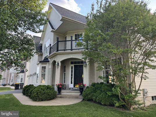 Exterior, Facade, Queen Anne Victorian