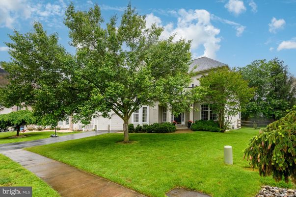 Backyard, Exterior, Facade, French Provincial
