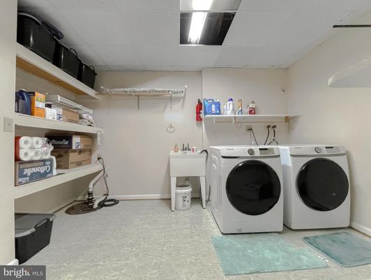 Interior, Washer