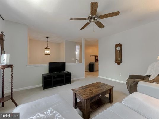 Interior, Living room, Pendant Lights