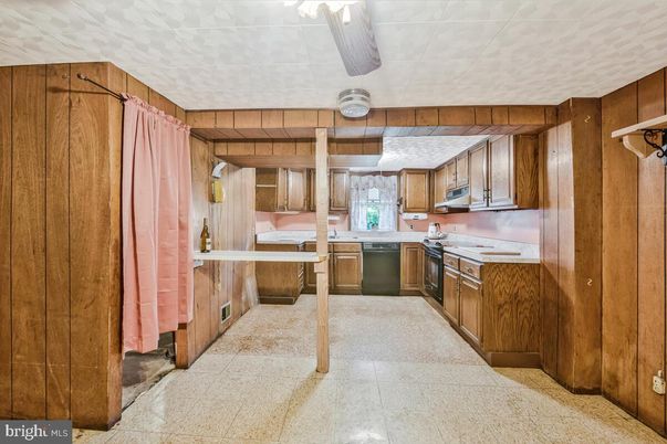 Interior, Kitchen, Wooden Walls