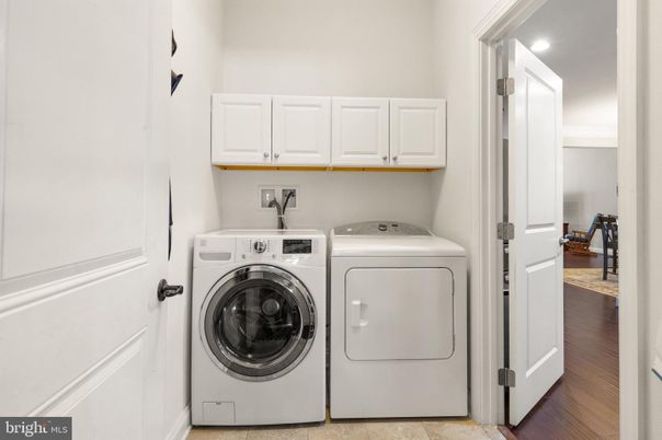 Interior, Recessed Lighting, Utility Closets, Washer