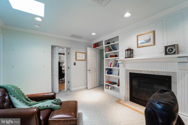 Fireplace, Interior, Recessed Lighting
