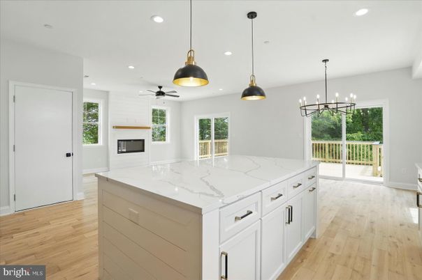 Fireplace, Interior, Kitchen, Pendant Lights, Recessed Lighting, Wood Texture Flooring