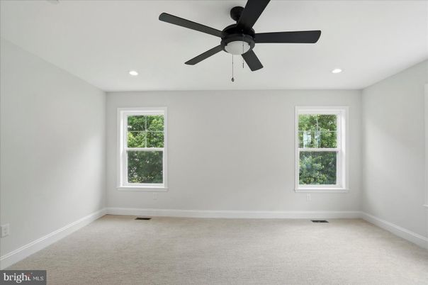 Empty room, Interior, Recessed Lighting