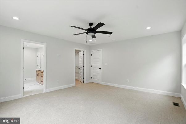 Bathroom, Empty room, Interior, Recessed Lighting