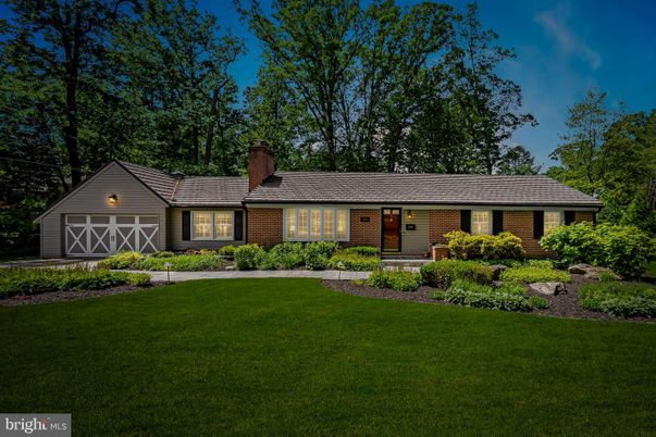 Attached, Exterior, Facade, Brick Facade, Ranch