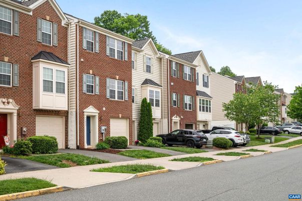 Attached, Exterior, Facade, Brick Facade, Rowhouse