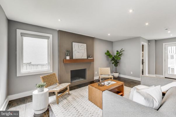 Fireplace, Interior, Living room, Recessed Lighting