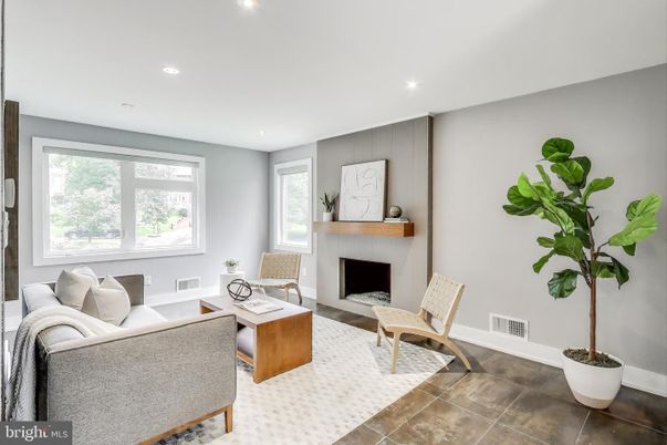 Fireplace, Interior, Living room, Recessed Lighting