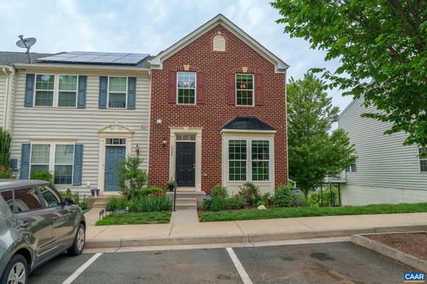 Exterior, Facade, Brick Facade, Solar Panels, Brick Traditional