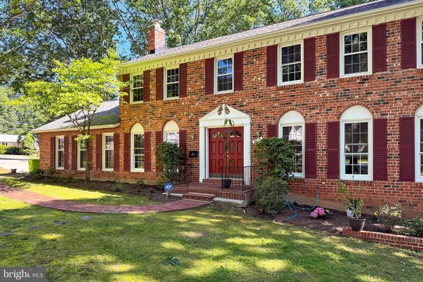 Exterior, Facade, Brick Facade, Georgian