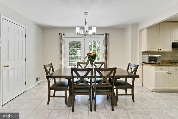Chandelier, Dining room, Interior