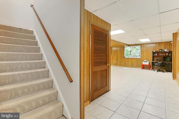 Interior, Recessed Lighting, Wooden Walls