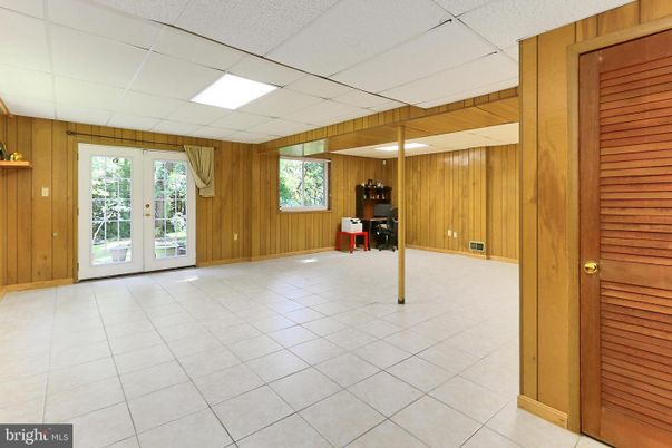 Interior, Recessed Lighting, Wooden Walls