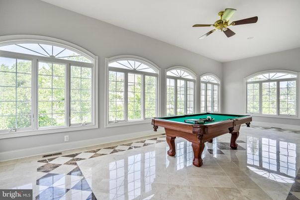 Billiard Table, Game Room, Interior