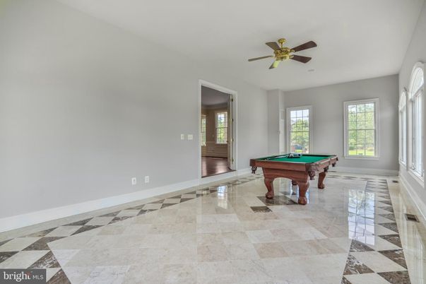 Billiard Table, Game Room, Interior