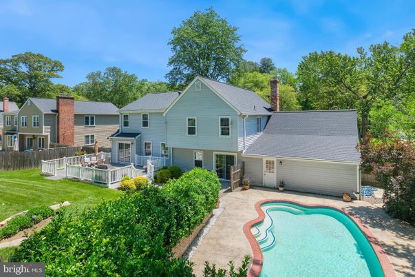 Backyard, Exterior, Pool