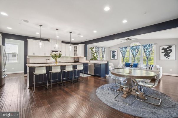 Dining room, Interior, Kitchen, Pendant Lights, Recessed Lighting, Wood Texture Flooring