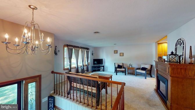 Chandelier, Interior, Living room