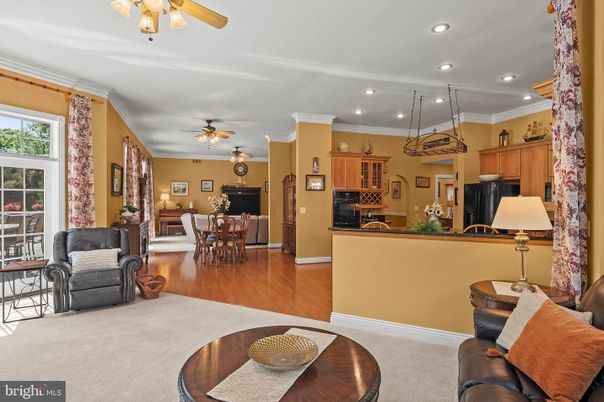 Dining room, Interior, Kitchen, Pendant Lights, Recessed Lighting, Wood Texture Flooring