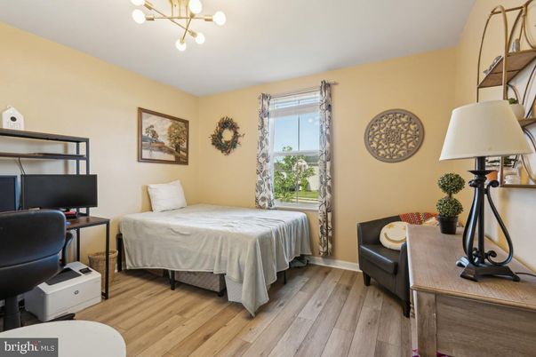 Bedroom, Interior, Pendant Lights, Wood Texture Flooring