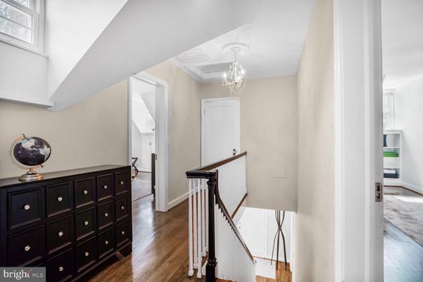 Chandelier, Interior, Wood Texture Flooring