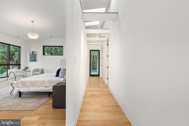 Bedroom, Interior, Pendant Lights, Wood Texture Flooring