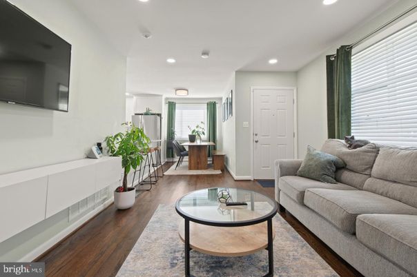 Dining room, Interior, Living room, Recessed Lighting, Wood Texture Flooring