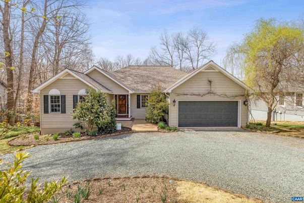 Attached, Exterior, Facade, Ranch