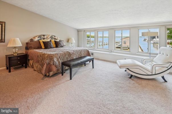 Bedroom, Interior, Water