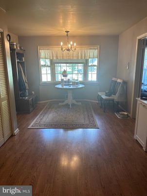 Chandelier, Interior, Wood Texture Flooring
