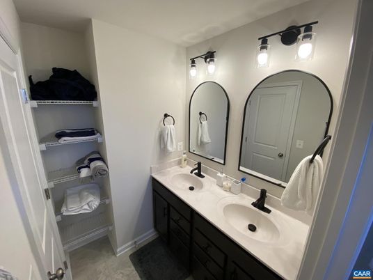 Bathroom, Dual Sink Vanities, Interior
