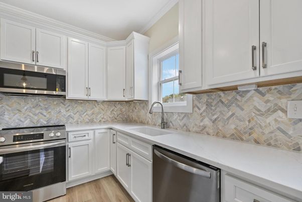 Interior, Kitchen, Stainless Steel Appliances, Wood Texture Flooring
