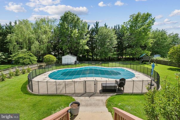 Backyard, Exterior, Pool