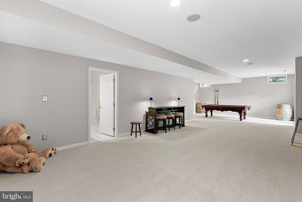 Billiard Table, Game Room, Interior, Recessed Lighting