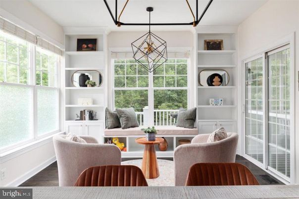 Interior, Living room, Pendant Lights, Wood Texture Flooring