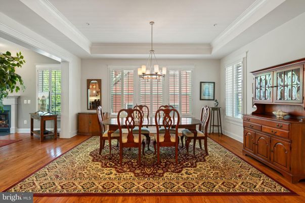 Chandelier, Dining room, Fireplace, Interior, Wood Texture Flooring