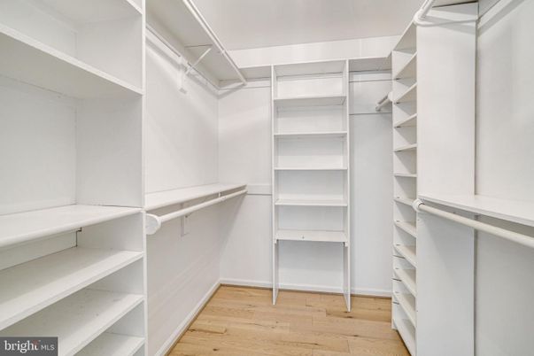 Interior, Walk-in Closets, Wood Texture Flooring