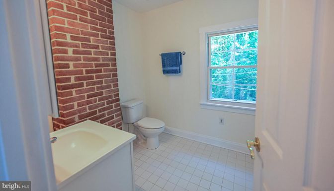 Bathroom, Interior, Stone Walls