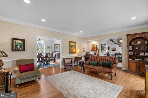 Dining room, Interior, Living room, Recessed Lighting, Wood Texture Flooring