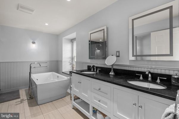 Bathroom, Dual Sink Vanities, Free Standing Baths, Interior, Recessed Lighting