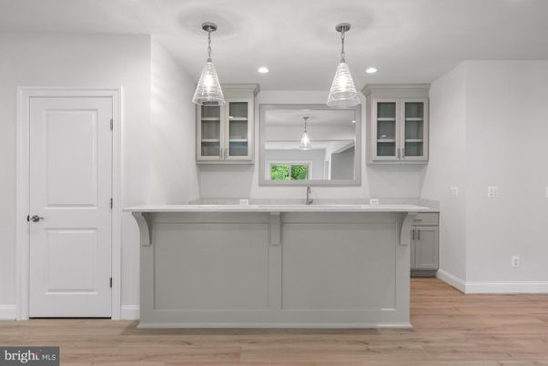 Interior, Pendant Lights, Recessed Lighting, Wood Texture Flooring
