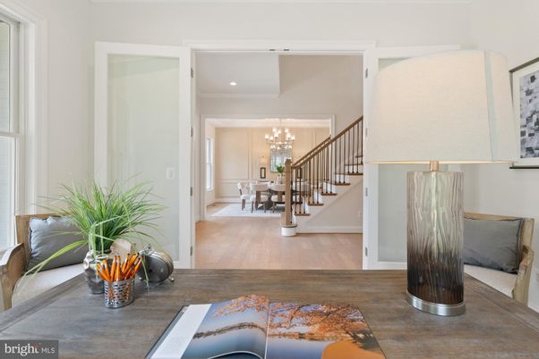 Chandelier, Dining room, Interior, Recessed Lighting, Wood Texture Flooring