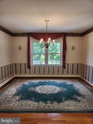 Chandelier, Empty room, Interior, Wood Texture Flooring