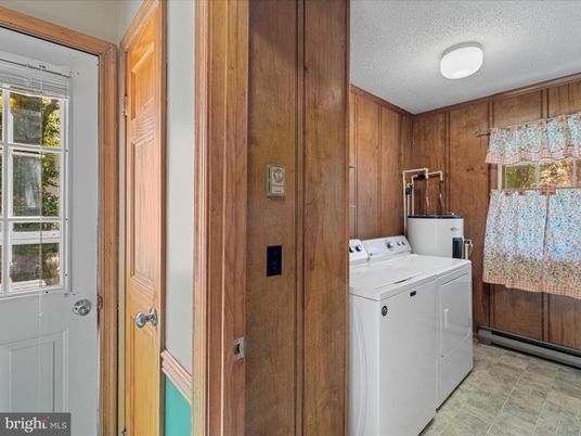 Interior, Washer, Wooden Walls