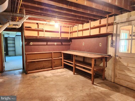 Interior, Wooden Beams, Wooden Walls